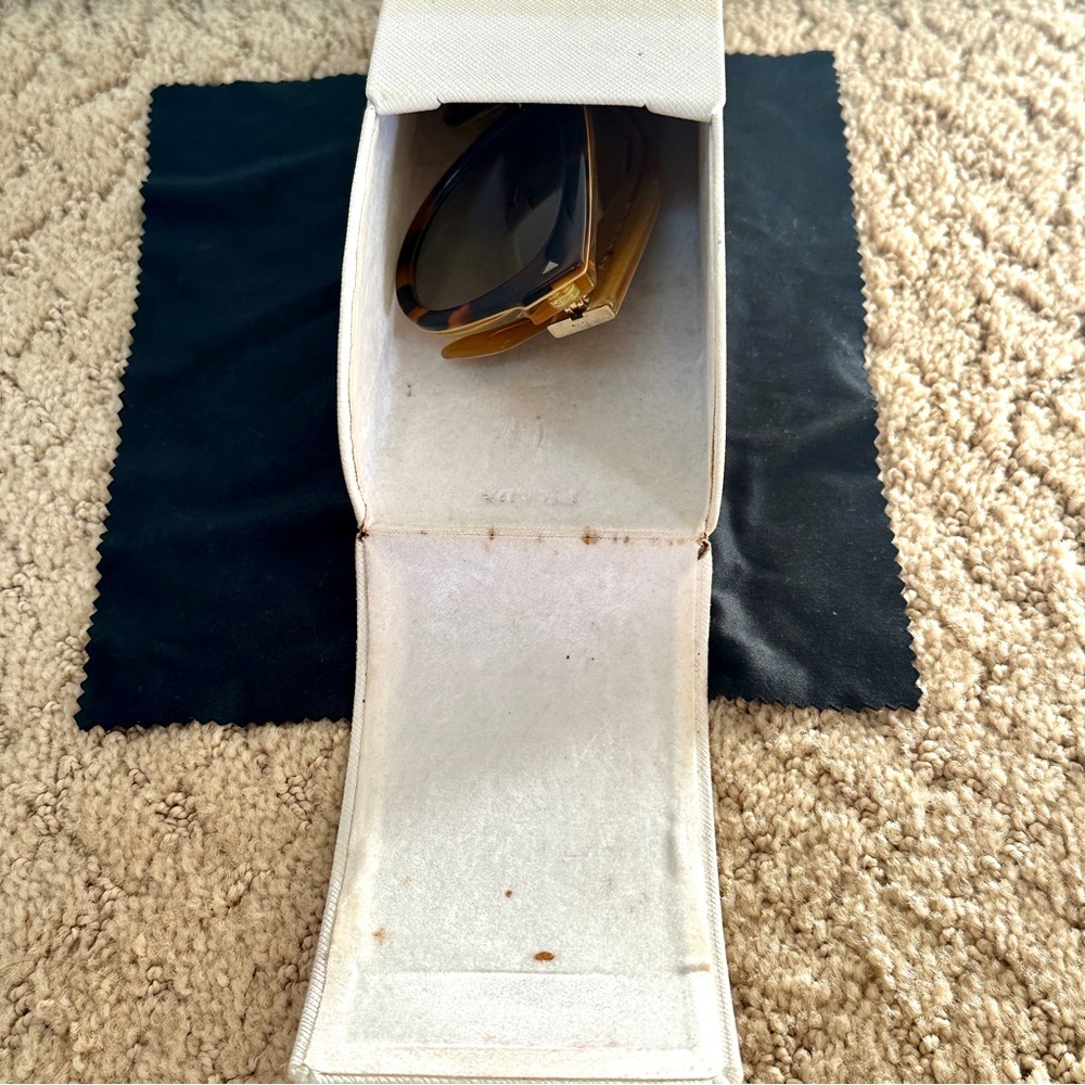 Prada Brown Tortoiseshell Polarized Sunglasses Sp… - image 4